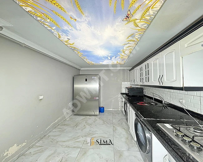 İstanbul'da metrobüse yakın acil satılık 3+1 daire, çok cazip fiyata.