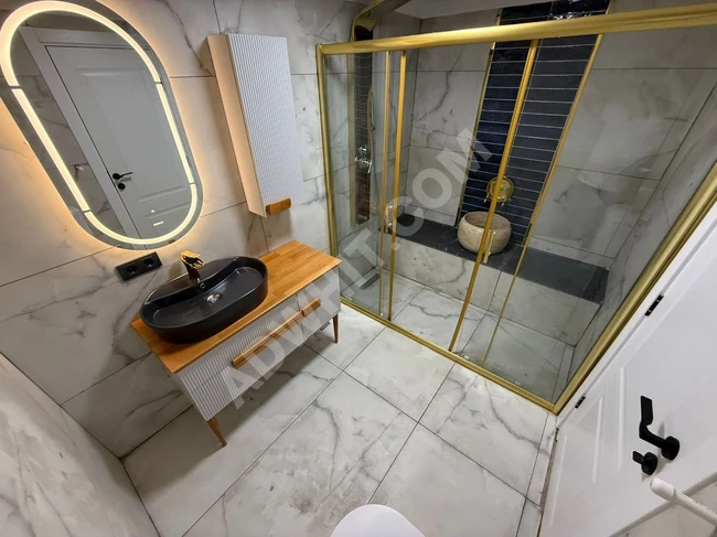 3+1 Opportunity Apartment in Altınkum with Separate Kitchen, Double WCs, Fully Renovated