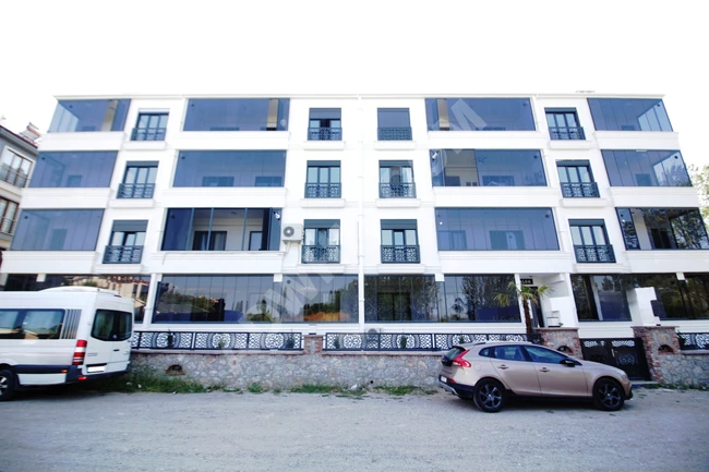 ALTINKUMDA DOGALGAZLI ASANSÖRLÜ EBEVEYN BANYOLU SIFIR 2+1 DAİRE