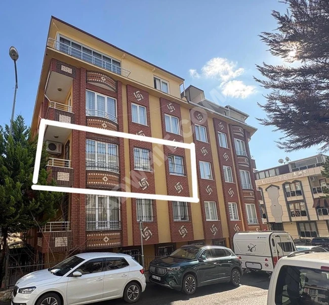 شقة للبيع 3+1 صافية 110 متر مربع في حي أورنك، شارع نَِي، أتاشهير.