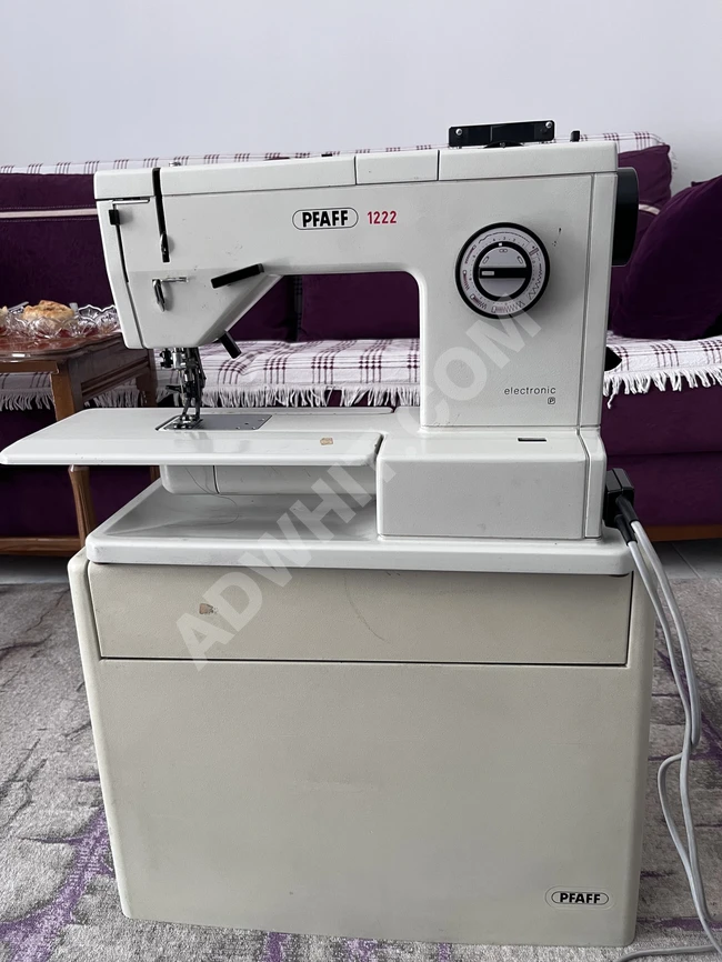 Pfaff 1222 Electronic Sewing Machine Made in Germany