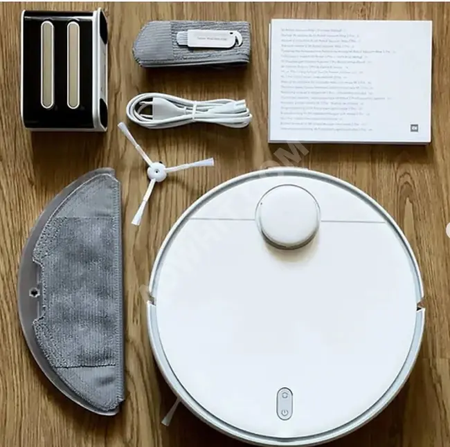Xiaomi Mi Robot Vacuum Mop Robot Sweeper in like-new condition