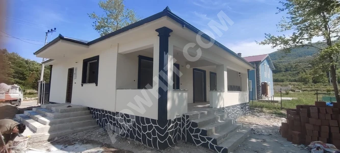 SAKARYA AKYAZI ÇAKIROĞLUNDA SATILIK MÜSTAKİL BAHÇELİ EV