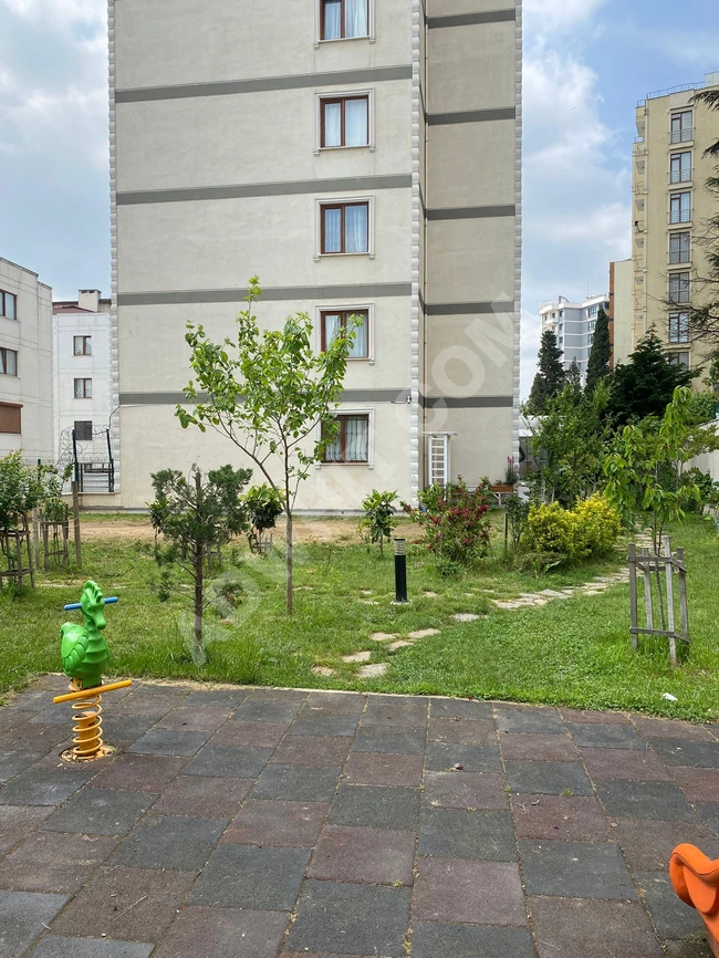 KARTAL YAKACIK ÇARŞI MAHALLE'SİNDE SATILIK 3+2 DUBLEKS DAİRE