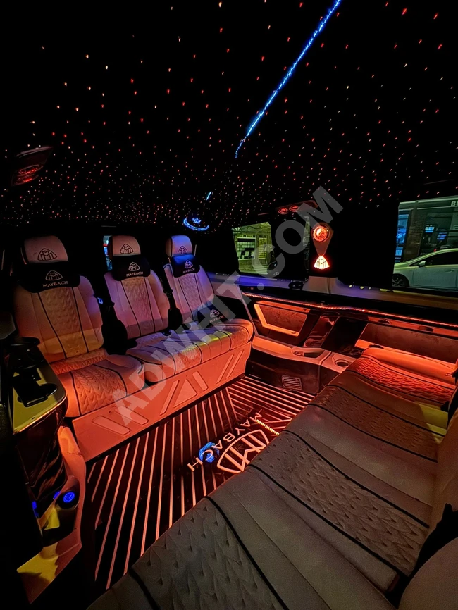 سياره للايجار مع سايق للرحلات والسياحه