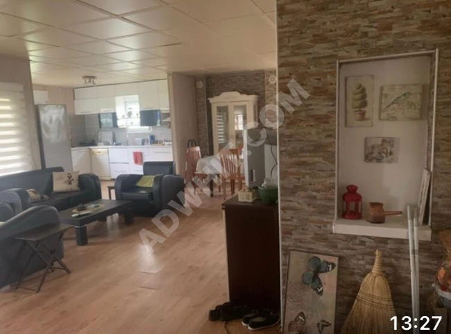 HENDEK SARIYERDE 4683 M2 TARLA İÇERİSİNDE SATILIK EV