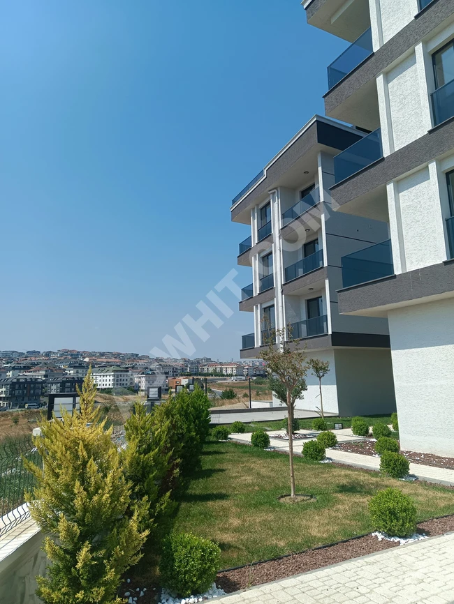 KAVAKLI BUTİK SİTE İÇERİSİN DE YENİ YAPI 