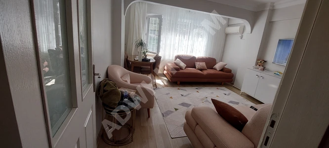 شقة عالية في الطابق الأرضي (بدروم مرتفع) معروضة للبيع في منطقة الفاتح تشابا من مركز العقارات.