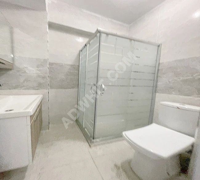 İSTANBUL'DA SIFIR BİNADA SATILIK GENİŞ VE KULLANIŞLI 2+1 DAİRE