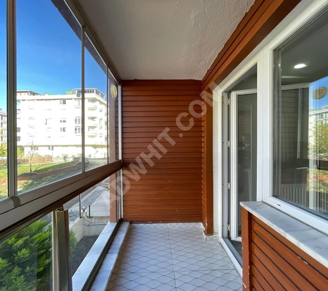 BEYLİKDÜZÜ OTOPARKLI BUTİK SİTE İÇİ EBEVEYN BANYOLU 2+1