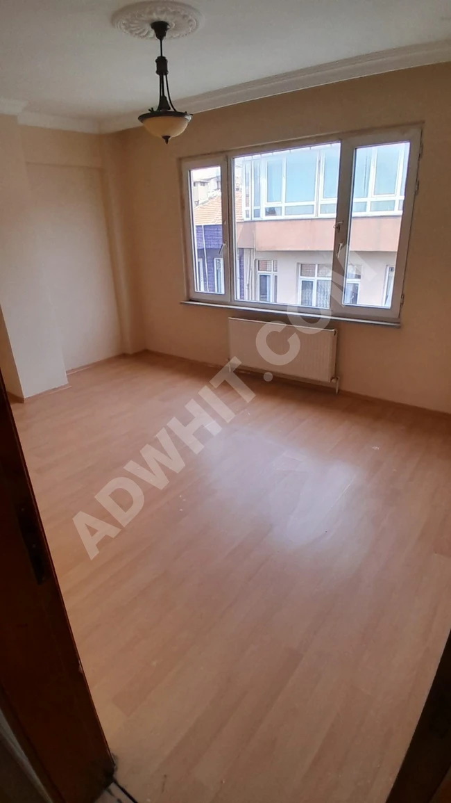 Emlak center'dan çapa'da 4+1 salon kiralık