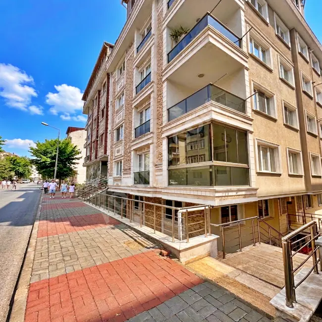 FIRSATTT BEYLİKDÜZÜ YAKUPLU'DA METROBÜSE 10'dk SATILIK 2+1 DAİRE