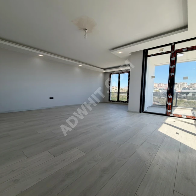 BEYLİKDÜZÜ KAVAKLI'da DENİZ MANZARALI 3+1 SATILIK LÜKS DAİRE