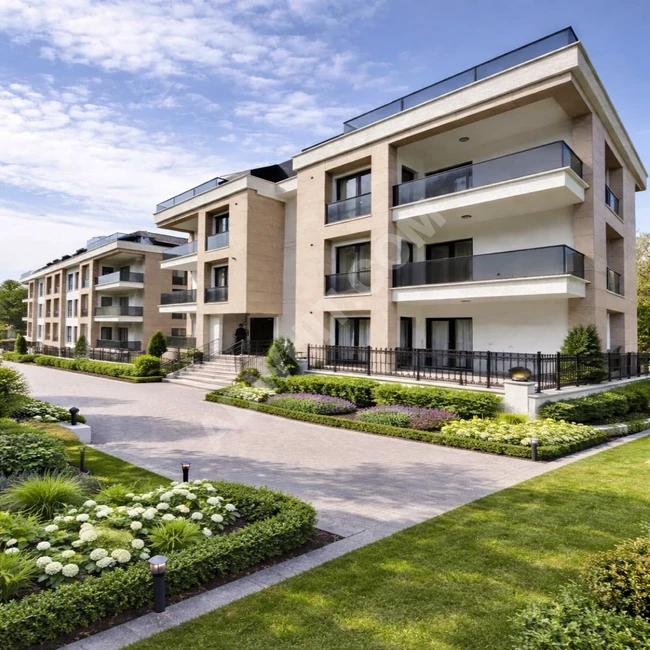 BEYLİKDÜZÜ KAVAKLI'DA ŞIK MİMARİ SATILIK 3+1 SITE İÇİ DAİRE
