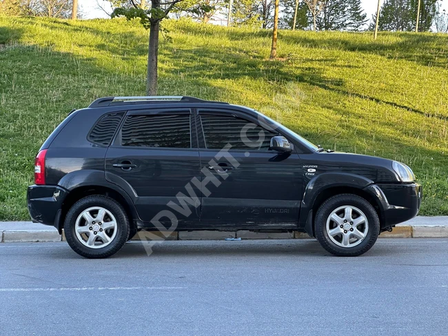 وحش الطرق الوعرة 4×4 هيونداي توكسون ناقل حركة أوتوماتيكي مع فتحة سقف