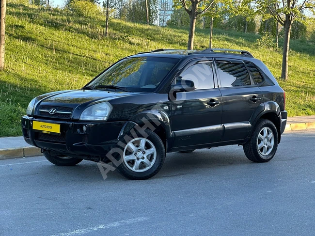 وحش الطرق الوعرة 4×4 هيونداي توكسون ناقل حركة أوتوماتيكي مع فتحة سقف