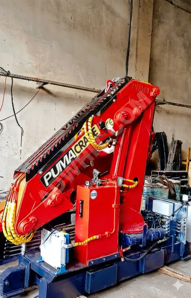 PMA 70 3-TON FOLDING BOOM TRUCK CRANE