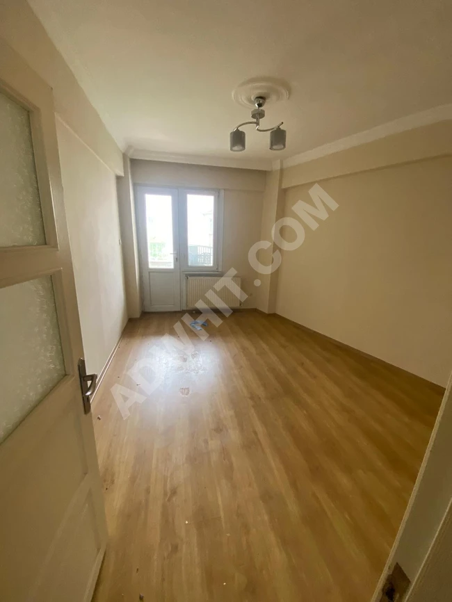 An apartment for sale in the center of Fatih Çapa from Emlak Center.