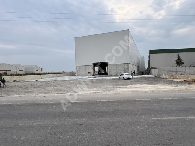12000 sqm warehouse 8km to the PORT on highway