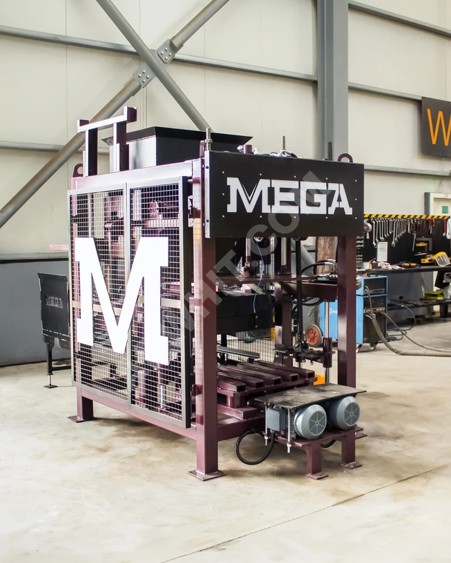 Concrete block and interlock production machine (set / group)