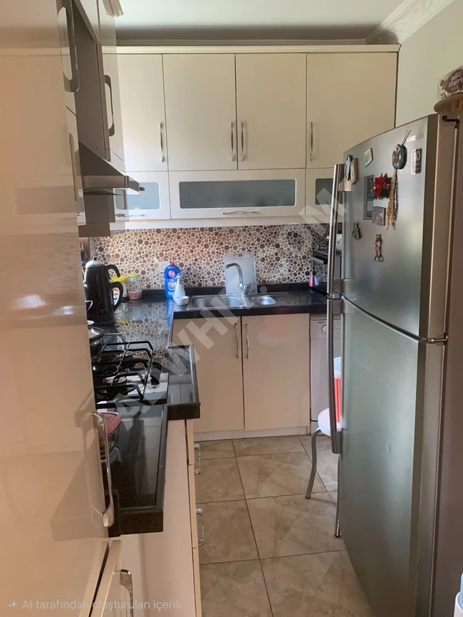 Emlak center'dan Fatih çapa merkezde kiralık 2+1 salon daire