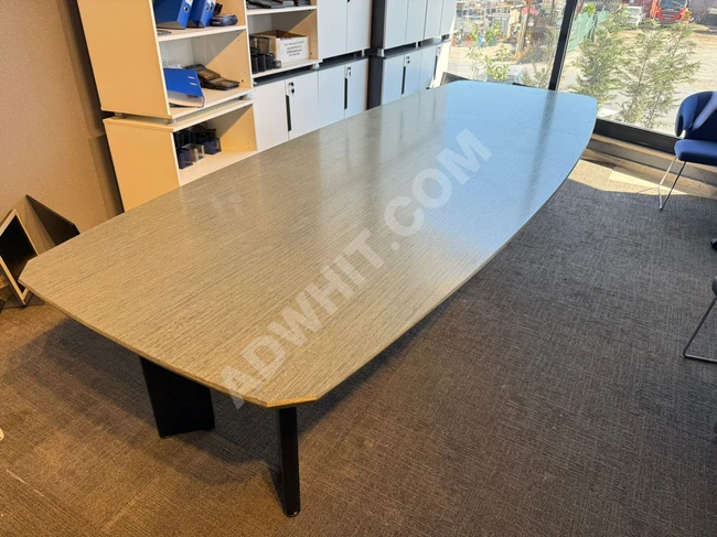 DEMİRHAN OFİS - MDF 10 KİŞİLİK ELİPS TOPLANTI MASASI