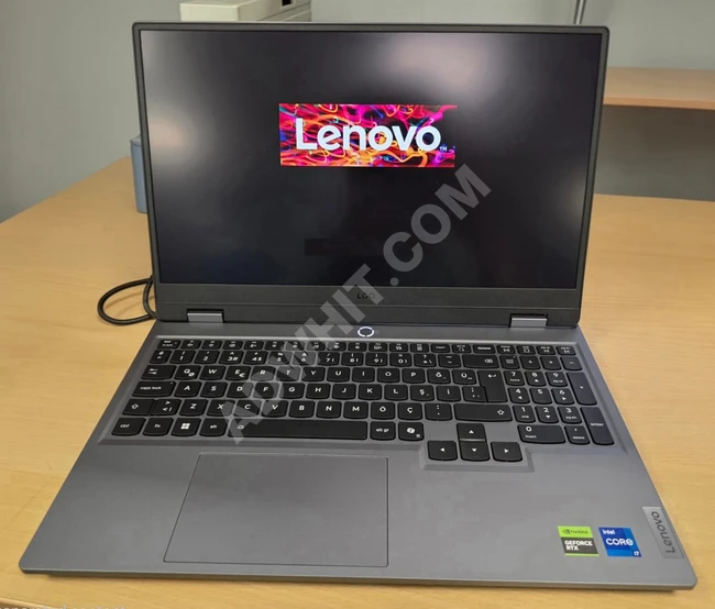 Lenovo LOQ i7 RTX5050 – ذاكرة عشوائية 24 جيجابايت / قرص صلب SSD بسعة 512 جيجابايت – ضمان لمدة 3 سنوات