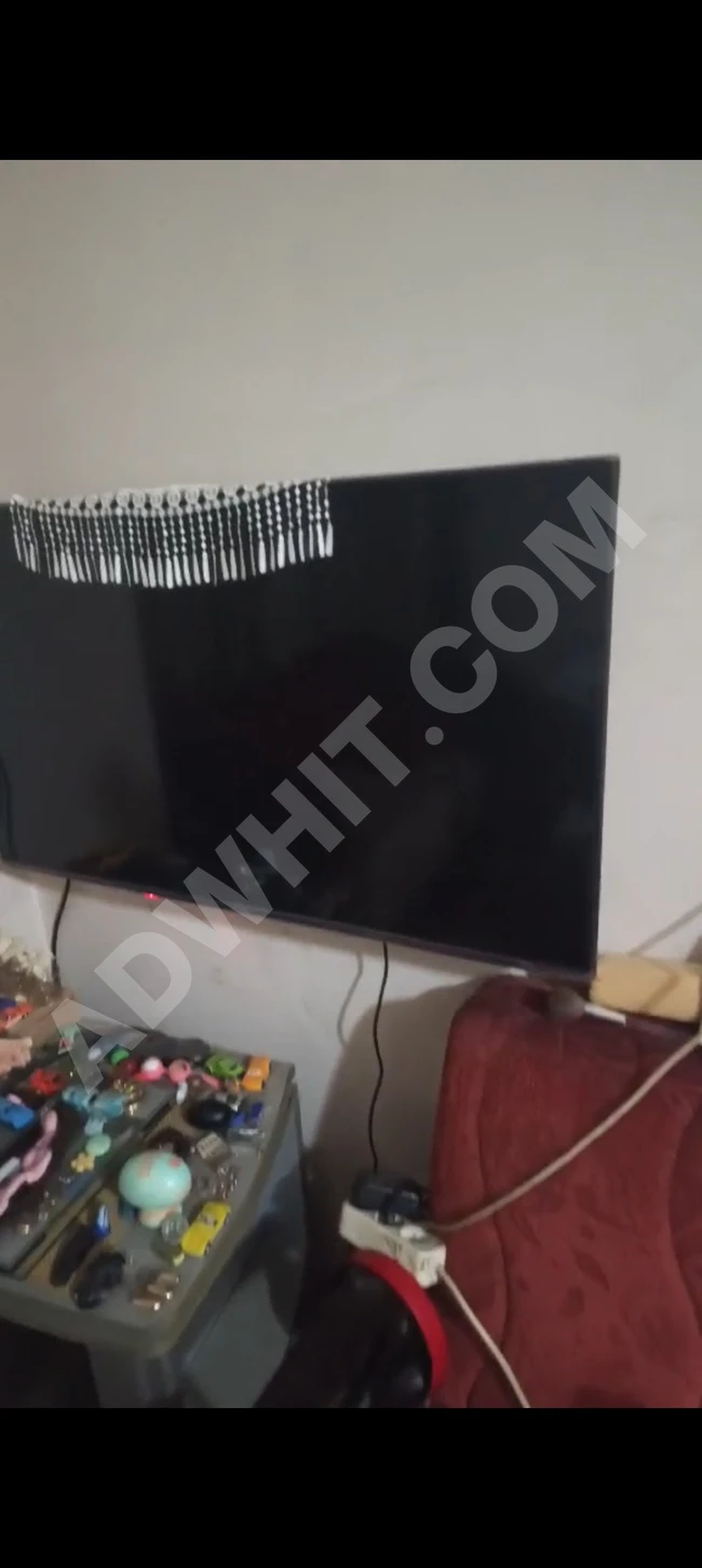For sale: 108 screen smart TV with internet