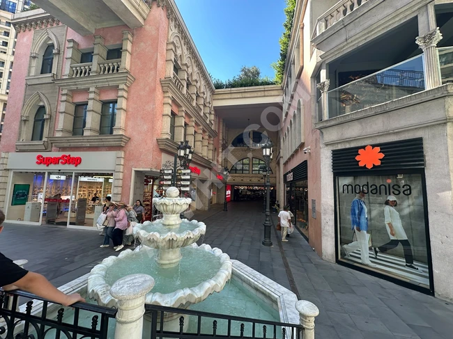  Vensa Alışveriş Merkezi'nde yıllık kiralık dükkan