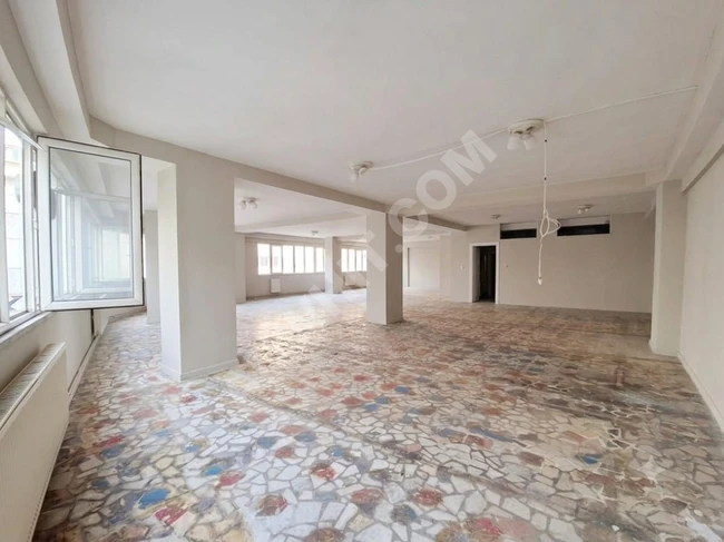 KAĞITHANE PARK STREET 230M2 ELEVATOR RENTAL COMMERCIAL PROPERTY