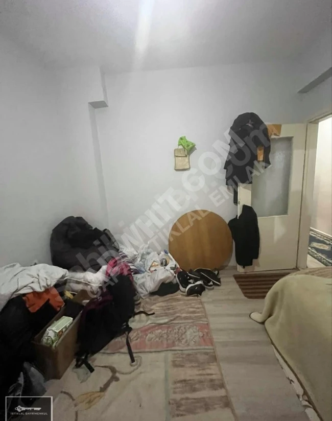 For sale: 2+1 living room apartment near Çapa area from Emlak Center.