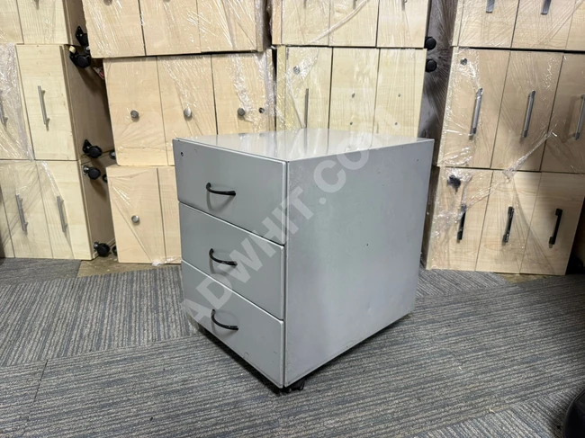 DEMİRHAN OFİS - 3 ÇEKMECELİ TEKERLEKLİ GRİ DEMİR OFİS BÜRO KESON