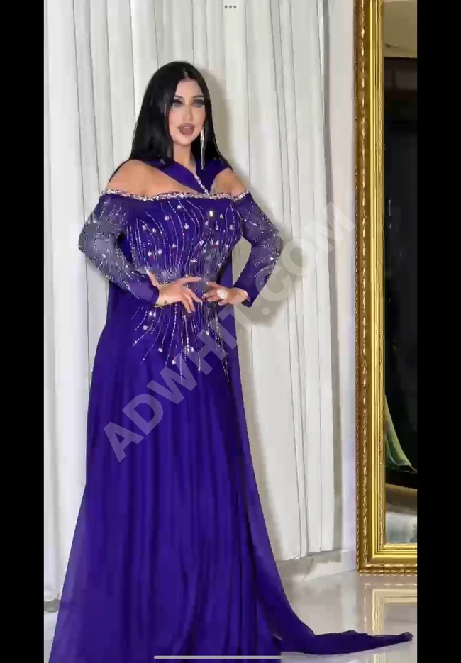 فساتين 