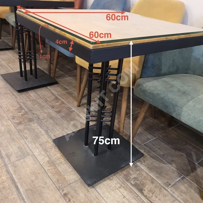 اثاث مقهى شبه جديد 