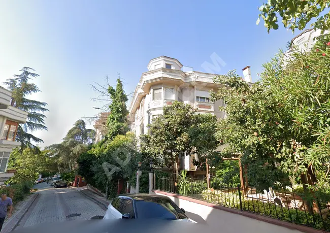 Şinlikköy'de 400 metrekarelik teraslı ve kapalı otoparklı dubleks kiralık.