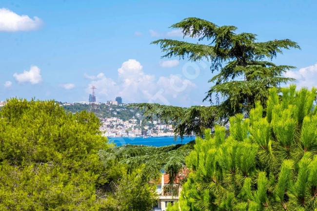 Very luxurious villa for sale in Beylerbeyi, 8 rooms + 3 bedrooms.
