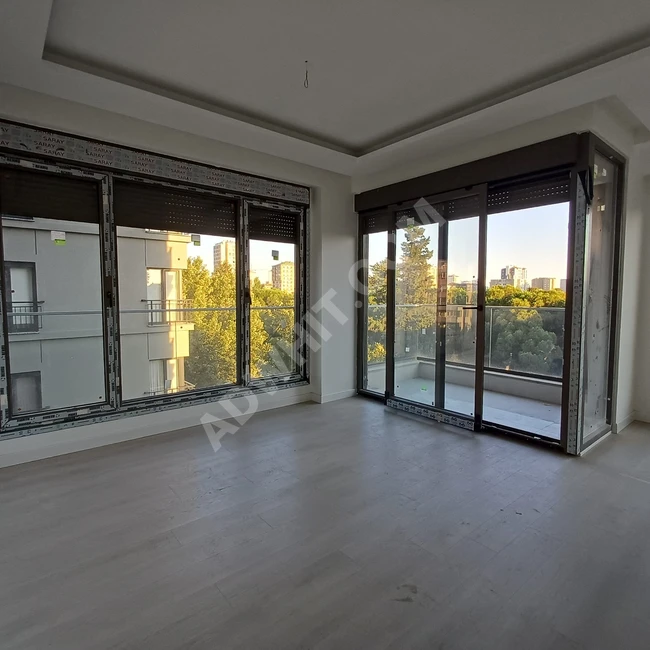 BAYAR CADDESİ’NDE CADDE VE ORMAN MANZARALI ULTRA LÜKS YAŞAM
