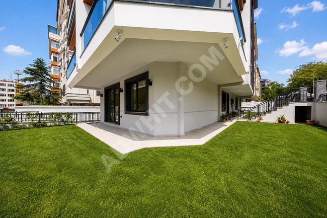 BAKIRKÖY DE SATILIK SIFIR BAHÇE KATI DAİRELER