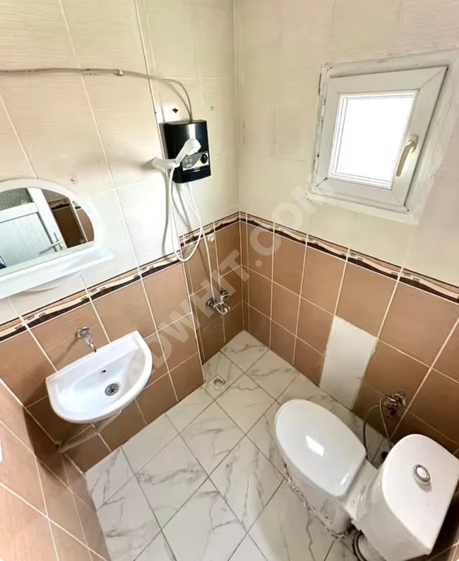 Beyoglunda Isiklal Caddesine 5 dakika Full Eşyali 1+1 Daire