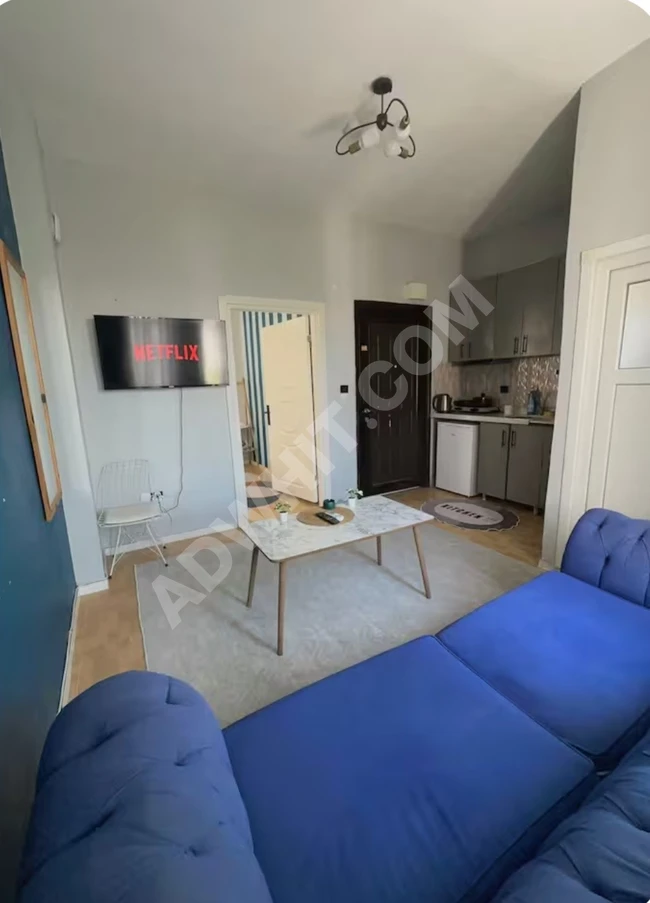Beyoglunda Isiklal Caddesine 5 dakika Full Eşyali 1+1 Daire