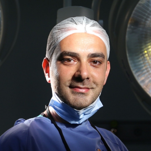 Dr. Sina Kaderi