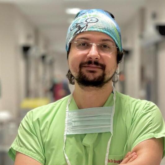  Dr. İbrahim Alper Aksakal