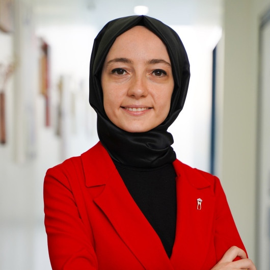 Uzm. Dt. Betül Güney 