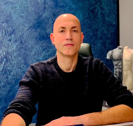 الدكتور حسن علم