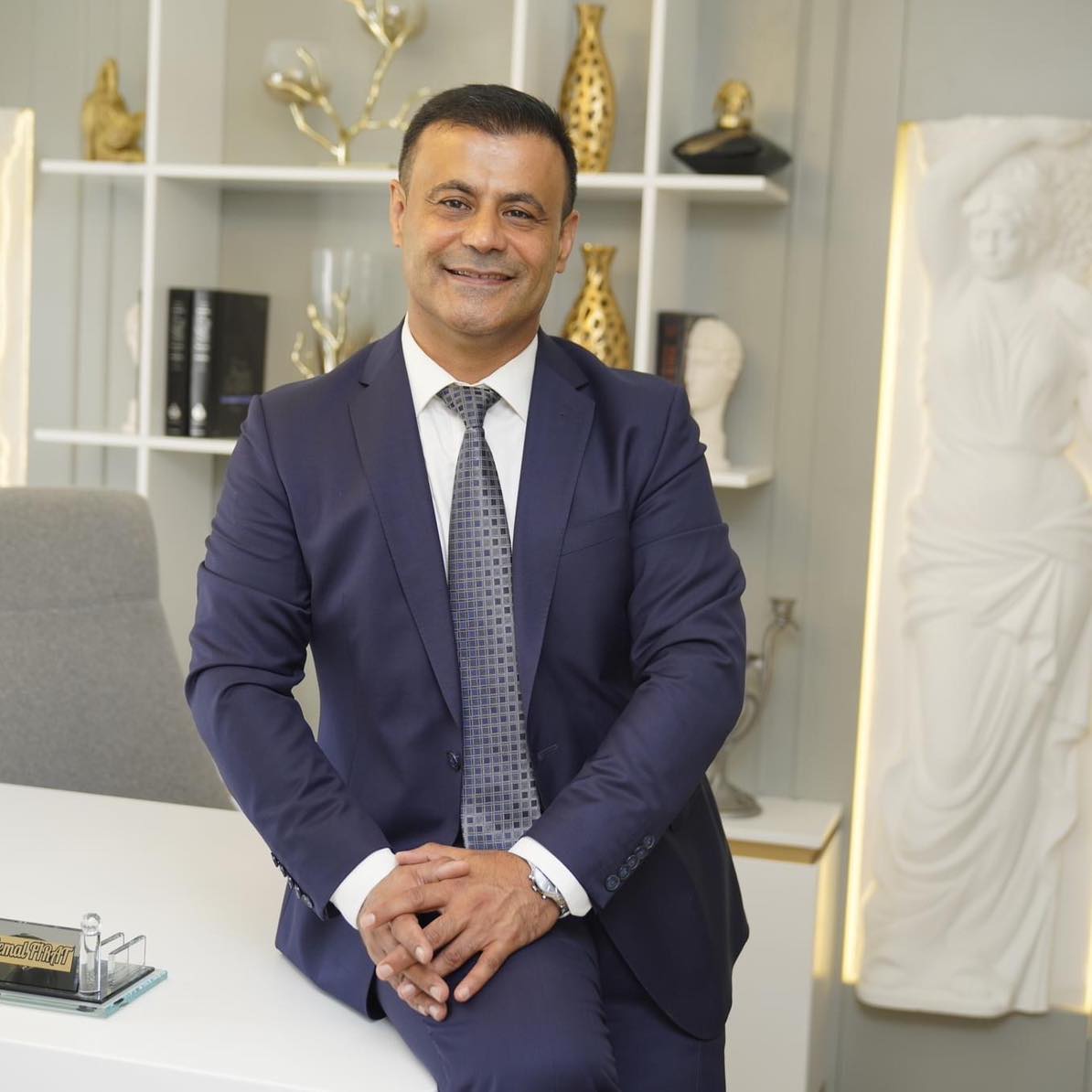 الدكتور جمال فرات