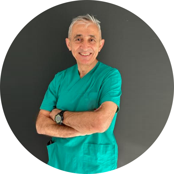 الأستاذ الدكتور مصطفى عاصم آيدين