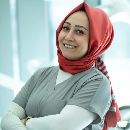 دكتورة عائشة بيجه باشاران