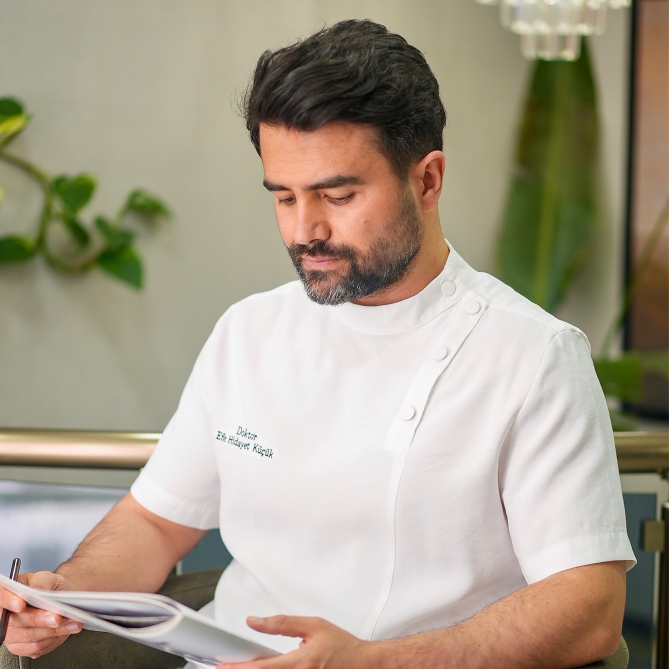 الدكتور إيفي هداية كوجوك