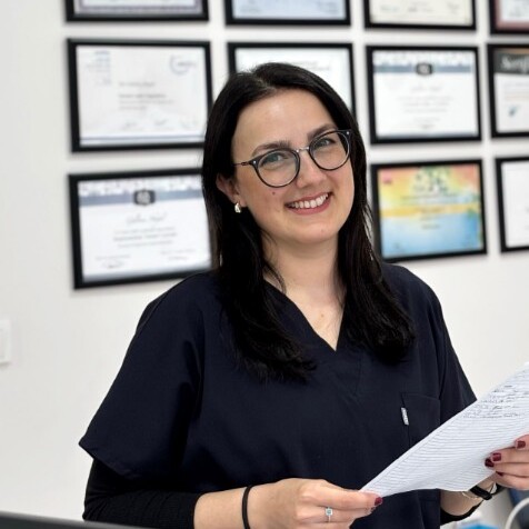 د. غولدن أَكغل