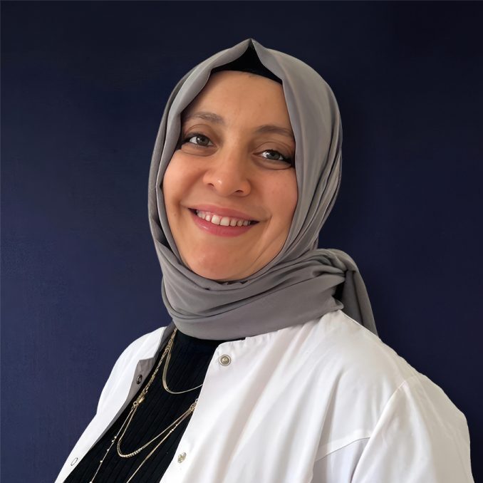 الدكتورة إسراء جوملك